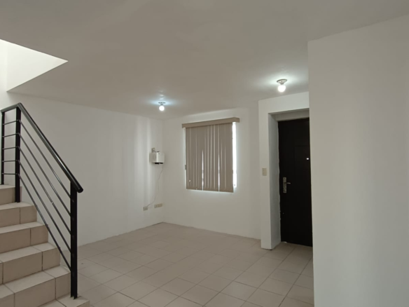 Casa en Venta en Villas de la Hacienda, Juárez | 2 Plantas, Cochera Doble