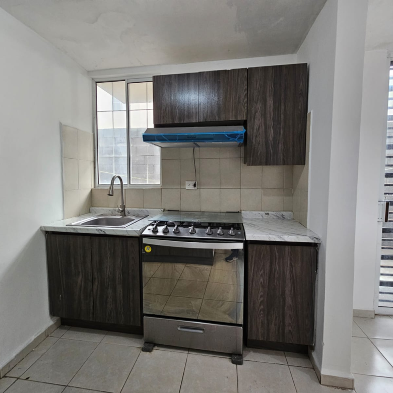 Casa en Venta en Parques Zafiro Azul Real, García | 3 Recámaras, 3 Baños