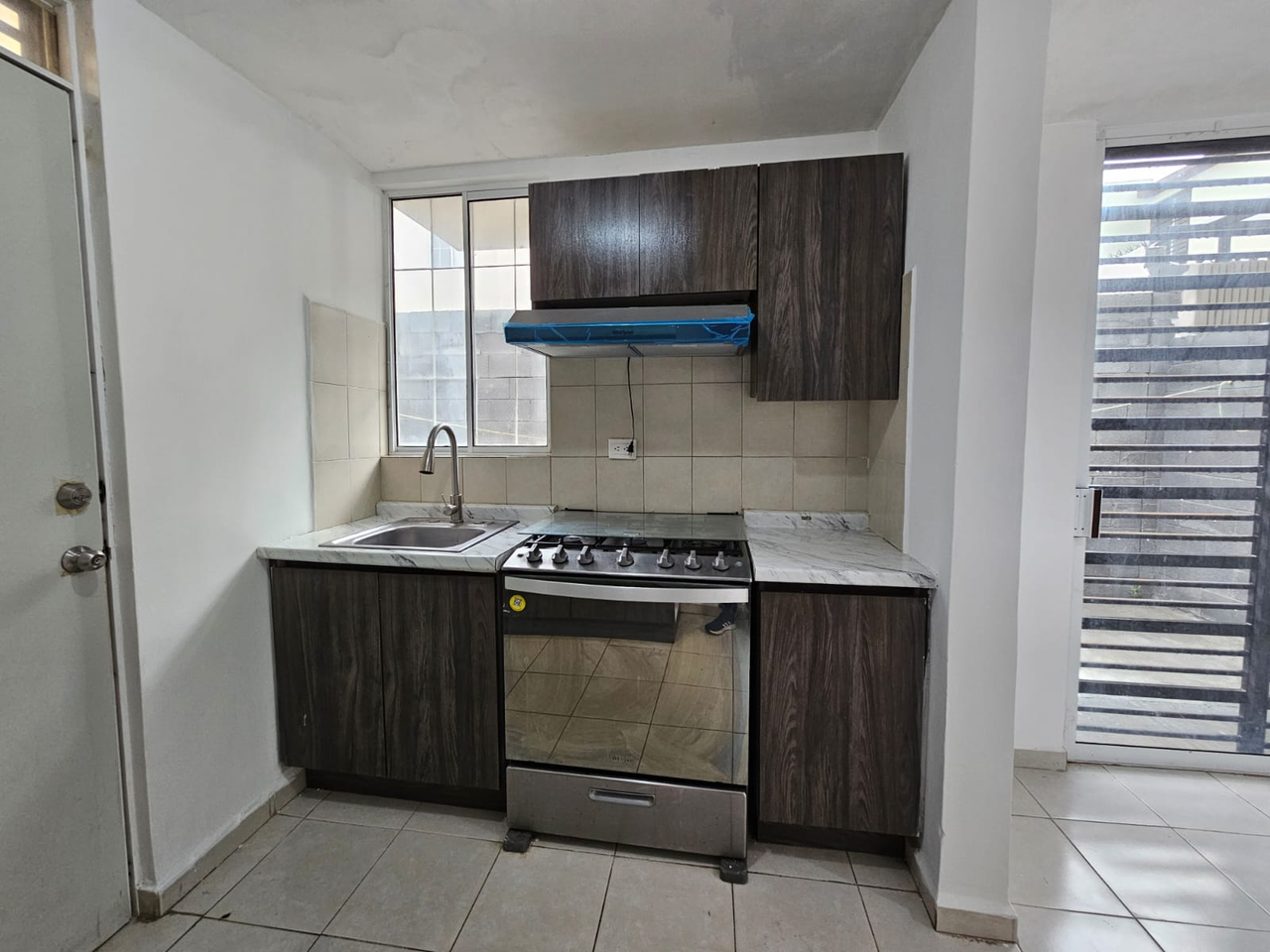 Casa en Venta en Parques Zafiro Azul Real, García | 3 Recámaras, 3 Baños