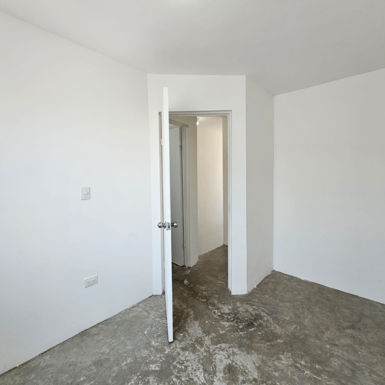 Casa en Venta en Fuentes de Castilla, Salinas Victoria | 2 Plantas, 2 Recámaras