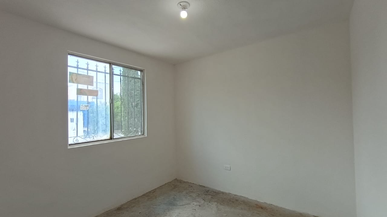 Casa en Venta en Los Cometas, Juárez | 2 Recámaras, Cochera