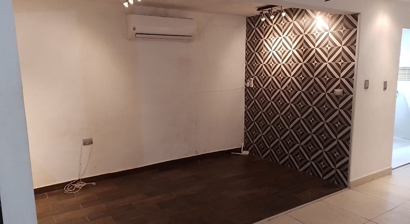 Casa en Venta en Fraccionamiento Mirador Huinalá, Apodaca | 2 Recámaras, 174 m²