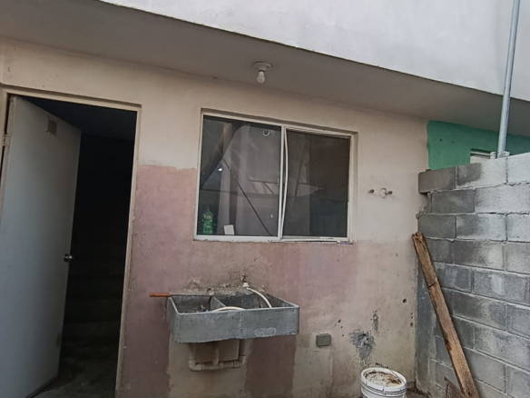 Casa en Venta en Valle del Roble, Cadereyta Jiménez | 2 Plantas, 2 Recámaras