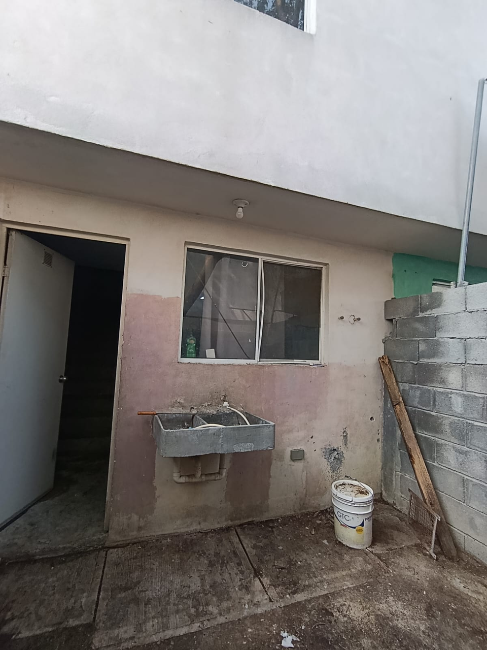 Casa en Venta en Valle del Roble, Cadereyta Jiménez | 2 Plantas, 2 Recámaras – Foto 5 Casa en Venta en Valle del Roble, Cadereyta Jiménez | 2 Plantas, 2 Recámaras