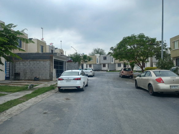 Casa en Venta en Lomas de Córdoba (Sector Villares), Juárez | 2 Plantas, 2 Recámaras