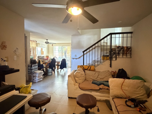 Casa en Venta en Las Lomas (Mitras Poniente), García | 3 Recámaras, 120 m²