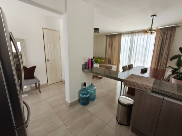 Casa en Venta en Fraccionamiento Samsara (Sector Bellini), García | 3 Recámaras con Alberca