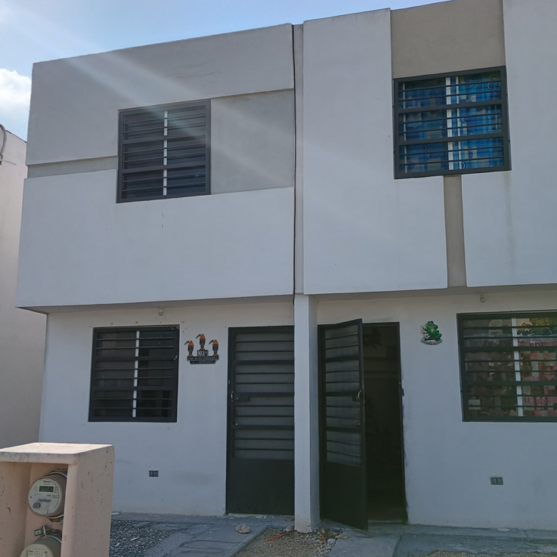 Casa en Venta en Fraccionamiento Sector Álora, Juárez | 2 Recámaras