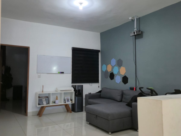 Casa en Venta en Fraccionamiento Arbado Sector Monarca, Apodaca | 3 Recámaras