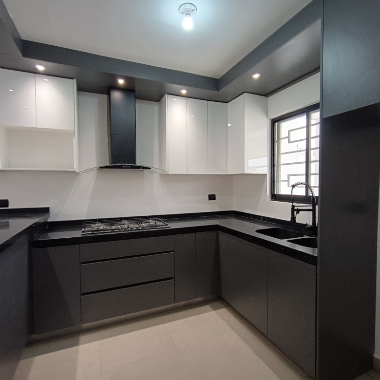 Casa en Venta en Ayucca Residencial (Mitras Poniente), García | 3 Recámaras con Cocina Integral