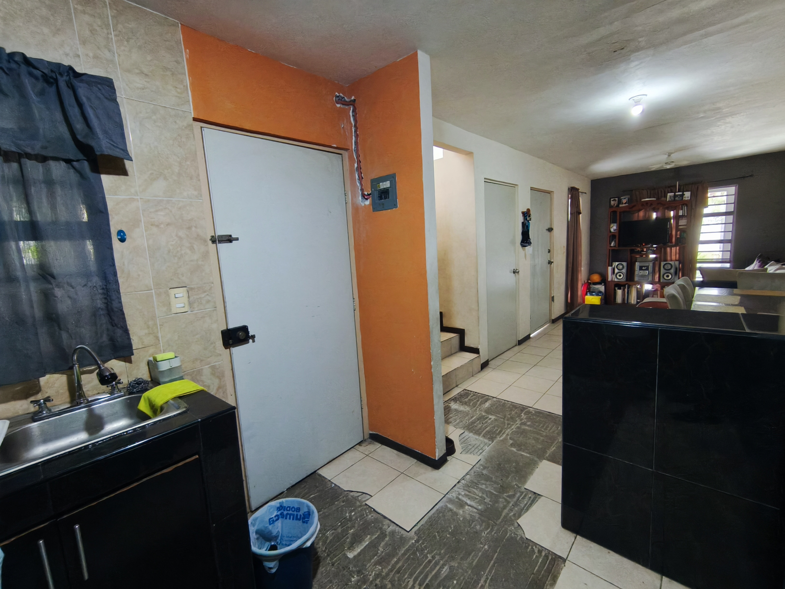 Casa en Venta en Renaceres Residencial 3er Sector, Apodaca | 2 Recámaras con Cocina Integral