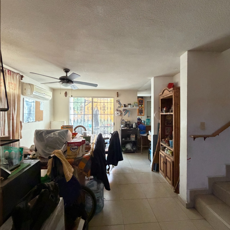 Casa en Venta en Las Lomas (Mitras Poniente), García | 3 Recámaras, 120 m²