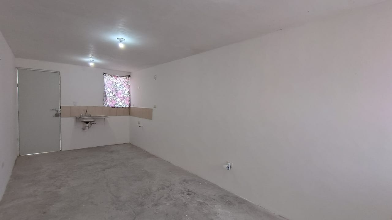 Casa en Venta en Residencial Los Ébanos, Juárez | 2 Recámaras, 2 Plantas