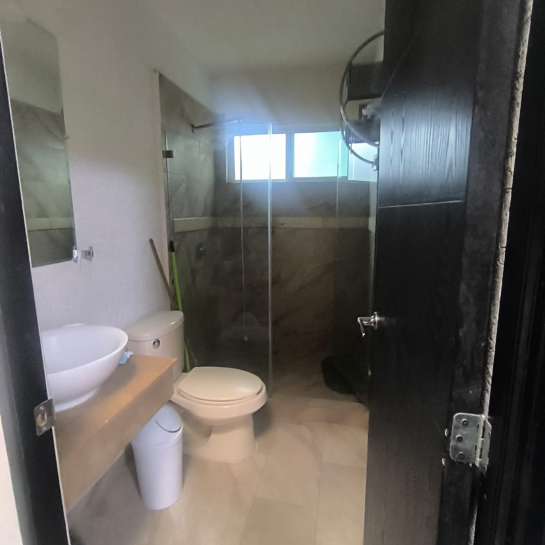 Casa de Lujo en Venta en Crystal Lagoons (Moderno Apodaca), Apodaca | 340 m², 4 Recámaras