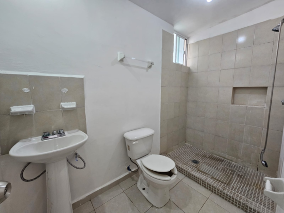 Casa en Venta en Parques Zafiro Azul Real, García | 3 Recámaras, 3 Baños
