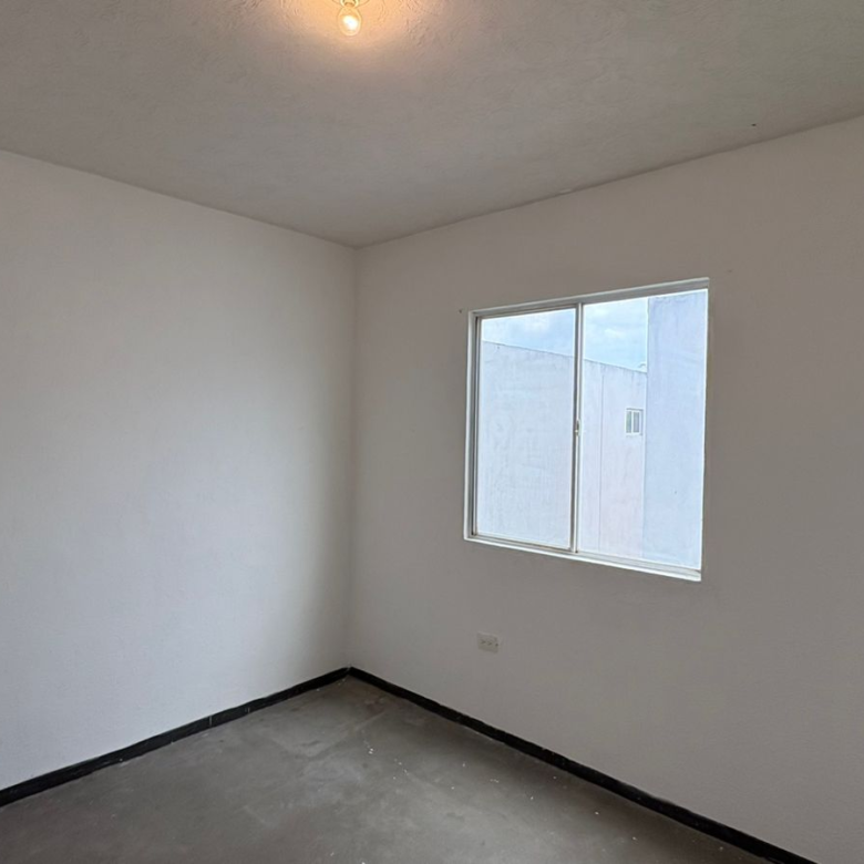 Casa en Venta en Bosques de Castilla, Salinas Victoria | 2 Plantas, 2 Recámaras