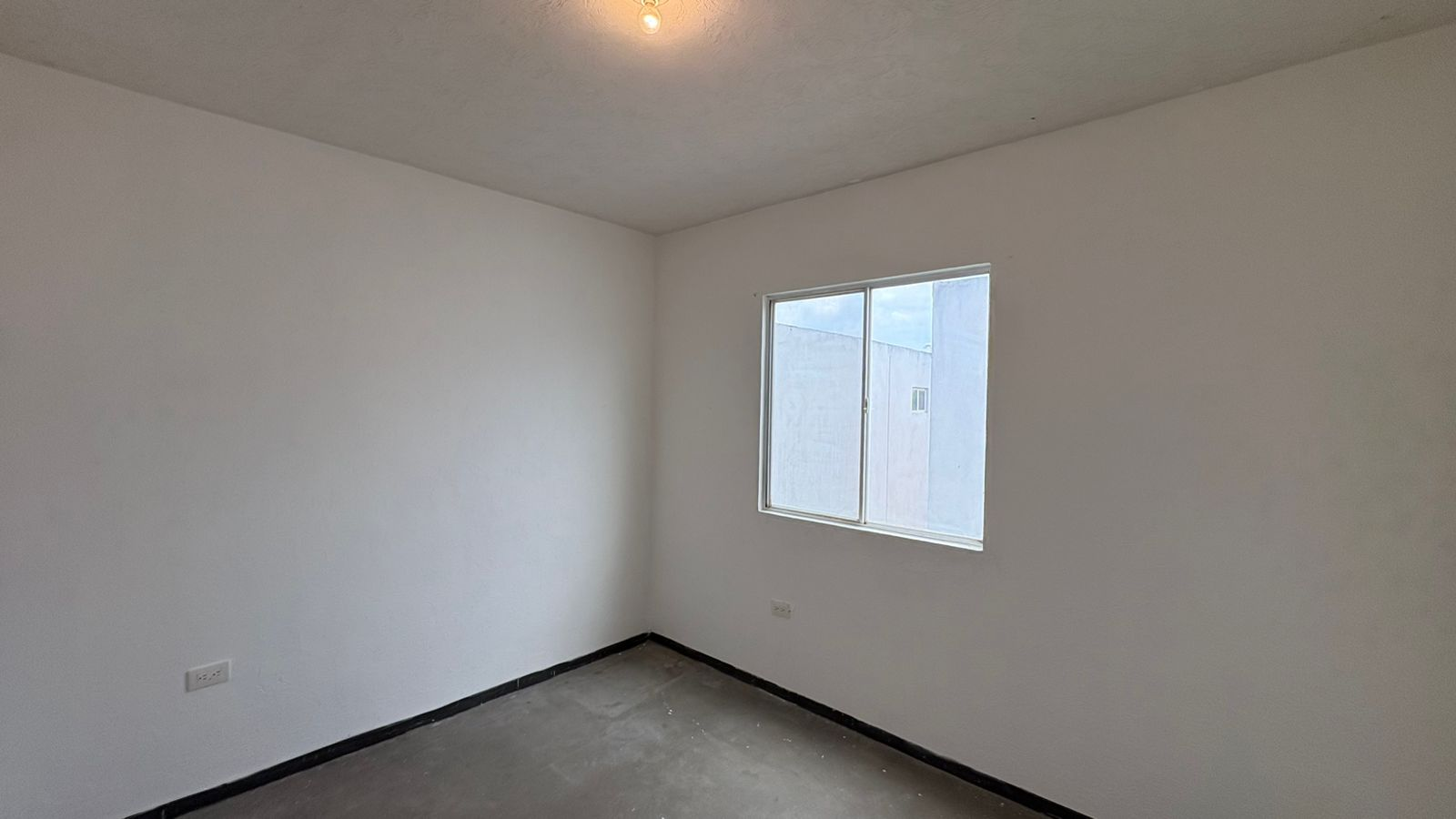 Casa en Venta en Bosques de Castilla, Salinas Victoria | 2 Plantas, 2 Recámaras