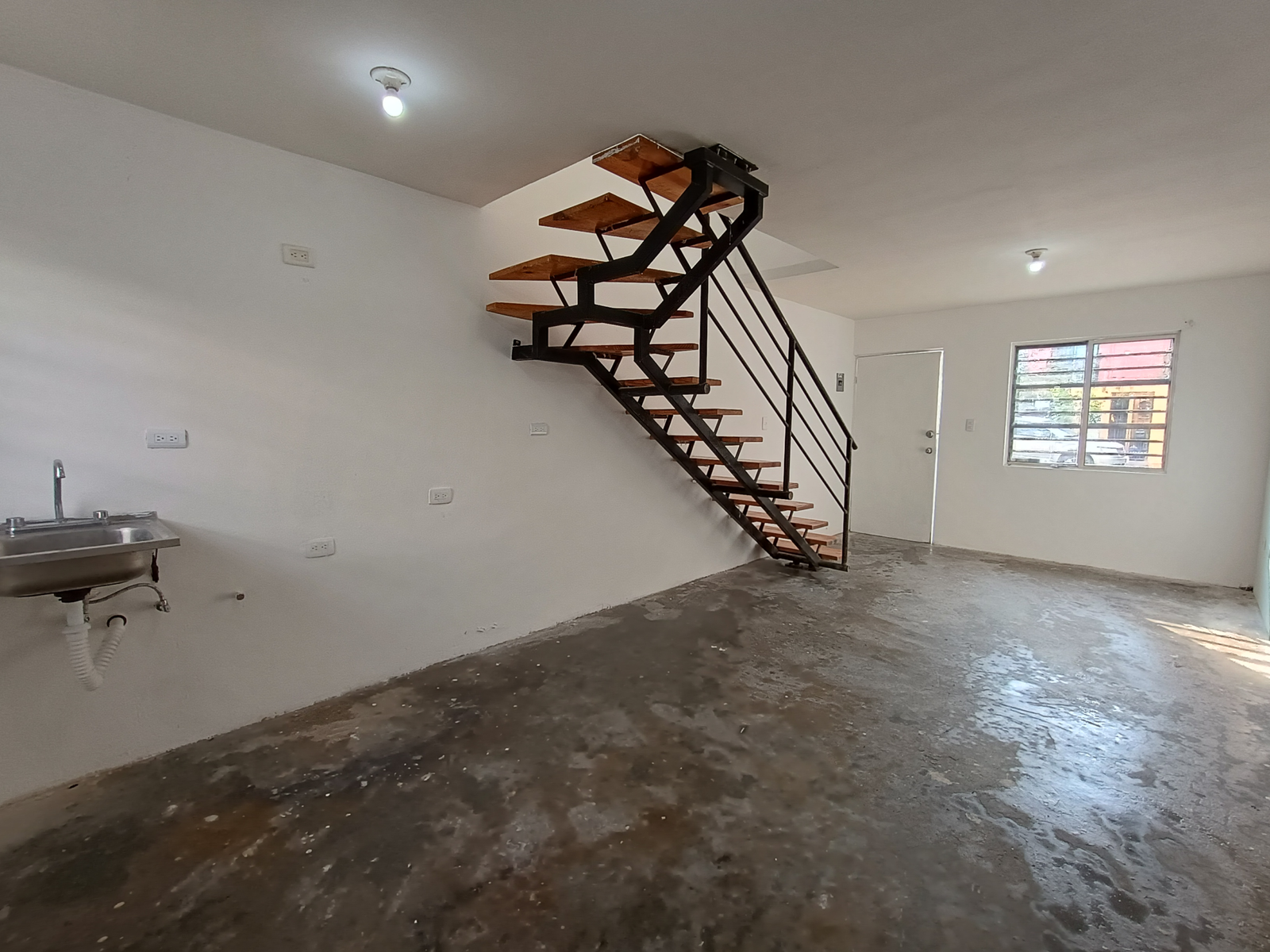 Casa en Venta en Valle de San Blas, García | 2 Plantas, 2 Recámaras