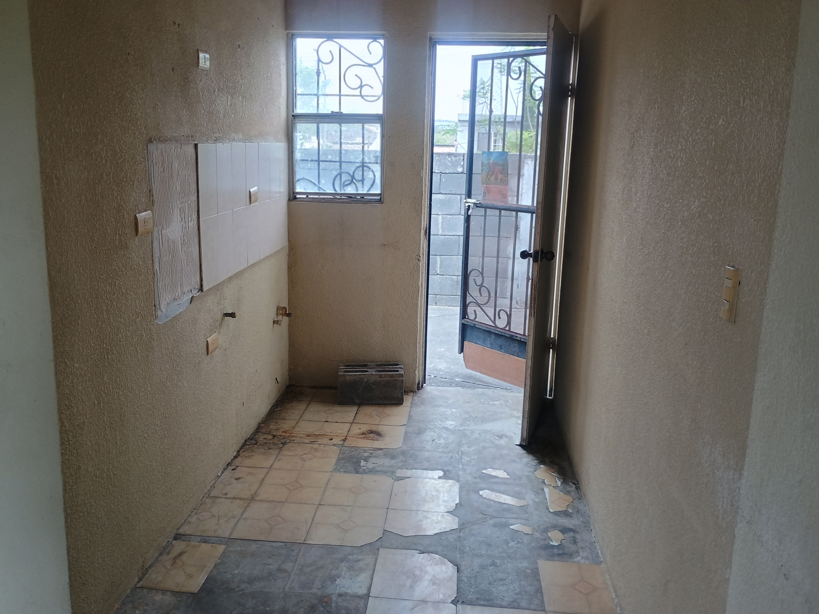 Casa en Venta en Colonia Tréboles, Apodaca | 2 Recámaras, 1 Planta – Foto 3 Casa en Venta en Colonia Tréboles, Apodaca | 2 Recámaras, 1 Planta
