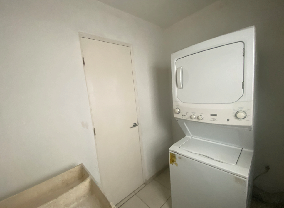 Casa en Venta en Fraccionamiento Almería, Apodaca | 4 Recámaras, 190 m² – Foto 4 Casa en Venta en Fraccionamiento Almería, Apodaca | 4 Recámaras, 190 m²