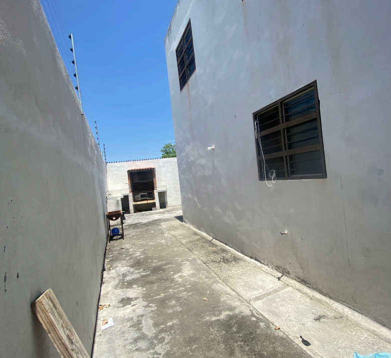 Casa en Venta en Fraccionamiento Almería, Apodaca | 4 Recámaras, 190 m²