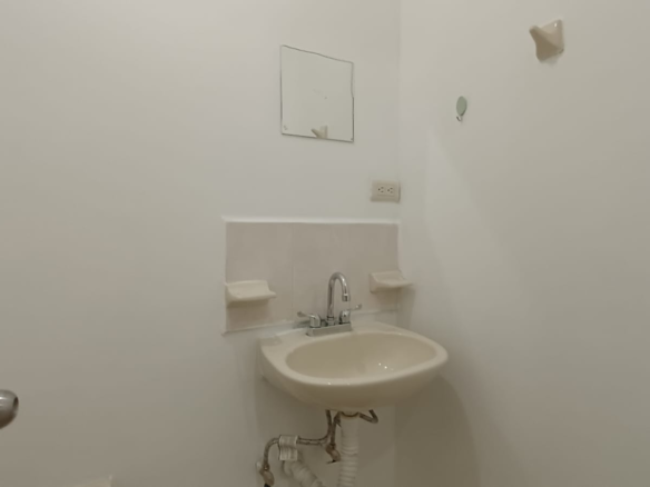 Casa en Venta en Villas de la Hacienda, Juárez | 2 Plantas, Cochera Doble