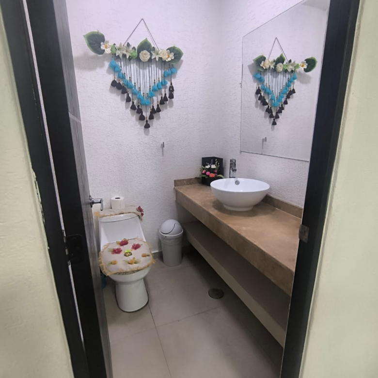 Casa de Lujo en Venta en Crystal Lagoons (Moderno Apodaca), Apodaca | 340 m², 4 Recámaras