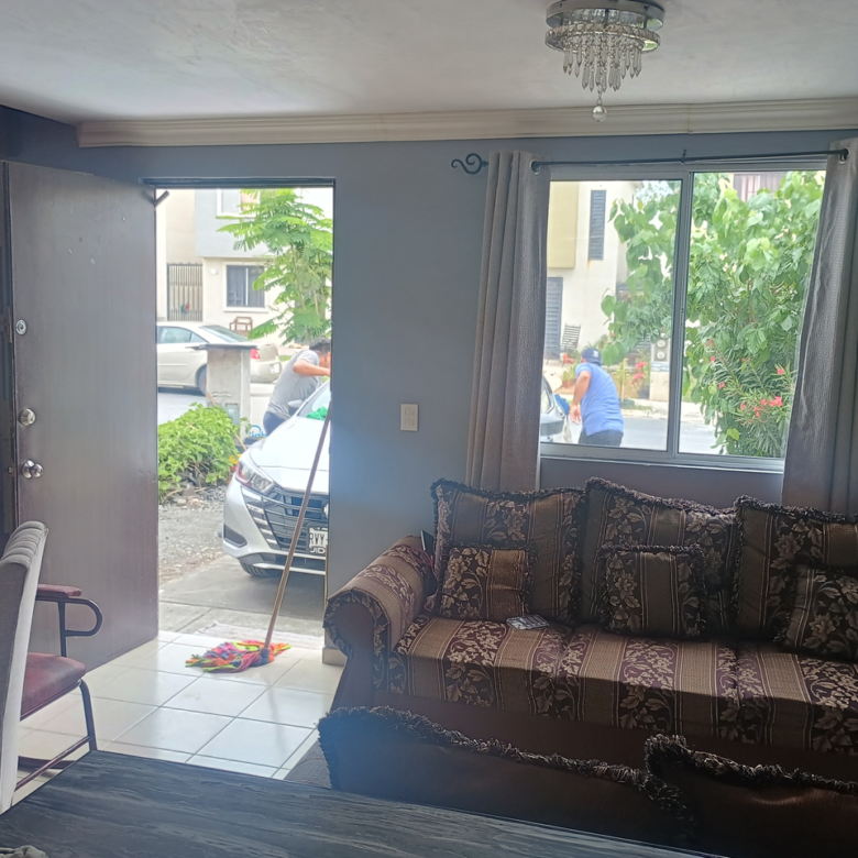 Casa en Venta en Lomas de Córdoba (Sector Villares), Juárez | 2 Plantas, 2 Recámaras