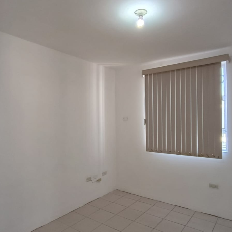 Casa en Venta en Villas de la Hacienda, Juárez | 2 Plantas, Cochera Doble