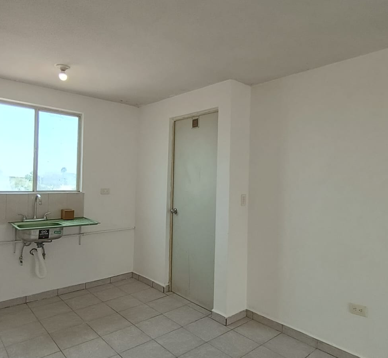 Departamento en Venta en Privada Vía Siete, Juárez | 2 Recámaras con Piso Cerámico