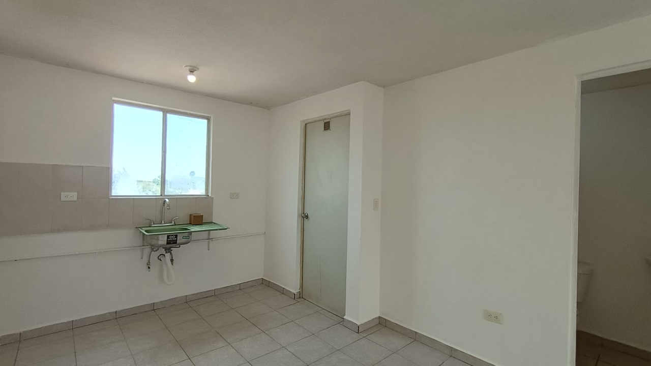 Departamento en Venta en Privada Vía Siete, Juárez | 2 Recámaras con Piso Cerámico – Foto 6 Departamento en Venta en Privada Vía Siete, Juárez | 2 Recámaras con Piso Cerámico