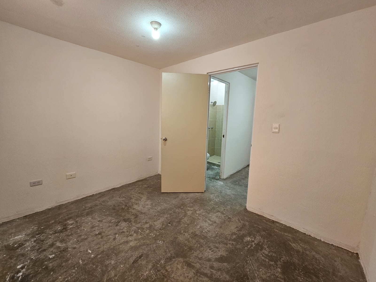 Casa en Venta en Fraccionamiento Valle Santa Isabel, Juárez | 2 Plantas, 2 Recámaras