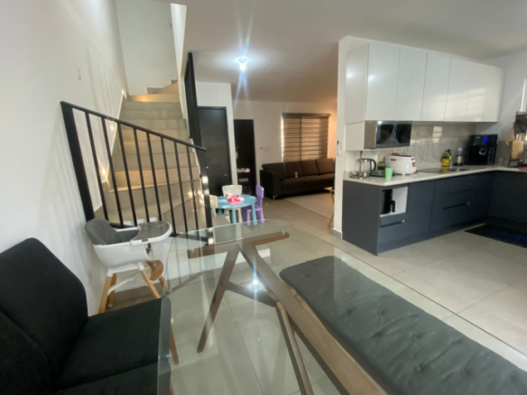 Casa en Venta en Fraccionamiento Torento, Apodaca | 3 Recámaras, 212 m²