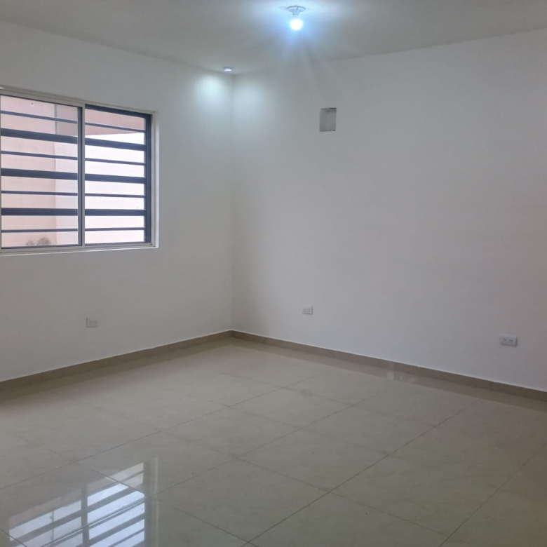 Casa en Venta en Valterra Residencial Sector Ámbar, Apodaca | 3 Plantas, 3 Recámaras