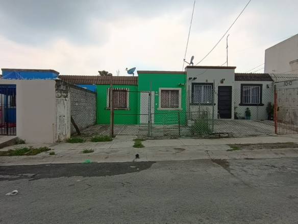 Casa en Venta en Los Cometas (Monte Kristal), Juárez | 2 Recámaras