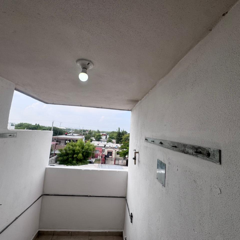 Departamento en Venta en Privada Vía Siete, Juárez | 2 Recámaras con Piso Cerámico