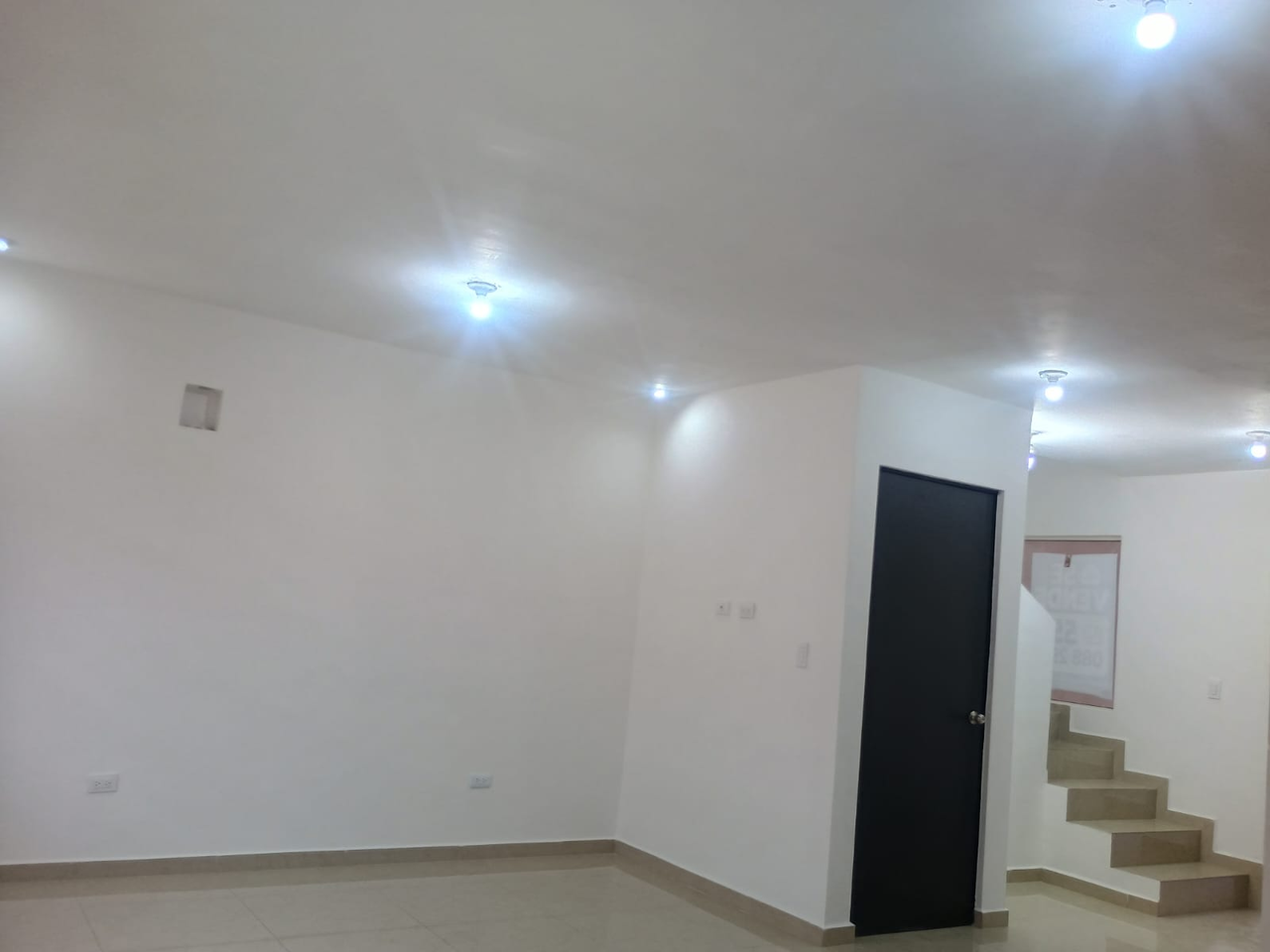 Casa en Venta en Valterra Residencial Sector Ámbar, Apodaca | 3 Plantas, 3 Recámaras – Foto 1 Casa en Venta en Valterra Residencial Sector Ámbar, Apodaca | 3 Plantas, 3 Recámaras