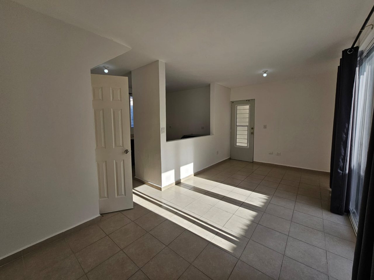 Casa en Venta en Santa María Sector Zafiro Montana, García | 3 Recámaras, Cochera Doble