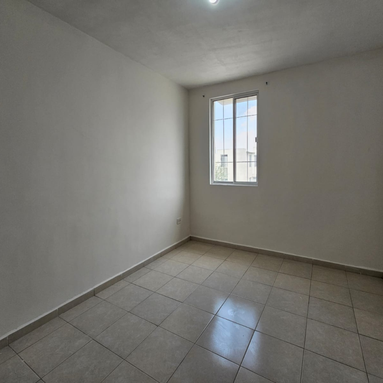 Casa en Venta en Parques Zafiro Azul Real, García | 3 Recámaras, 3 Baños