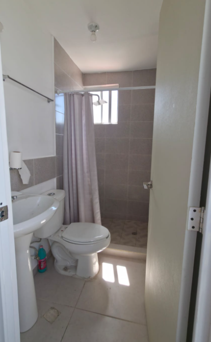 Casa en Venta en Valle Condesa (Sector Britania), Juárez | 2 Plantas, 2 Recámaras