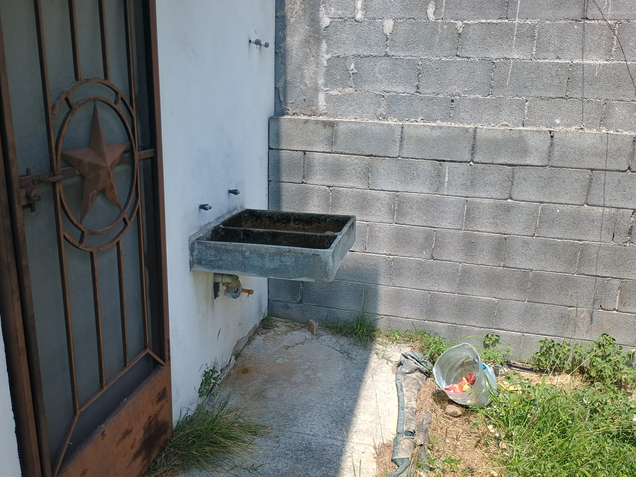Casa en Venta en Valle del Roble, Cadereyta Jiménez | 2 Recámaras