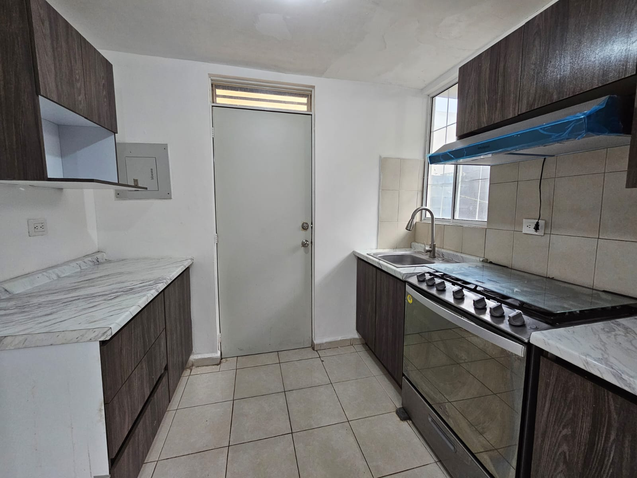 Casa en Venta en Parques Zafiro Azul Real, García | 3 Recámaras, 3 Baños