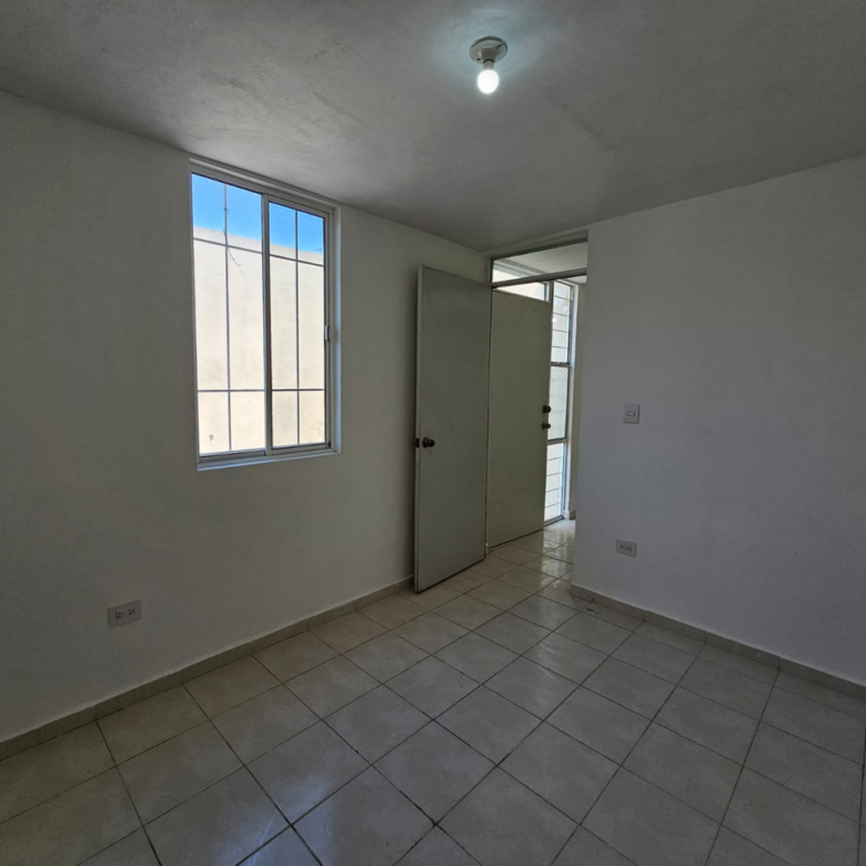 Casa en Venta en Portal de Lincoln, García | 2 Recámaras