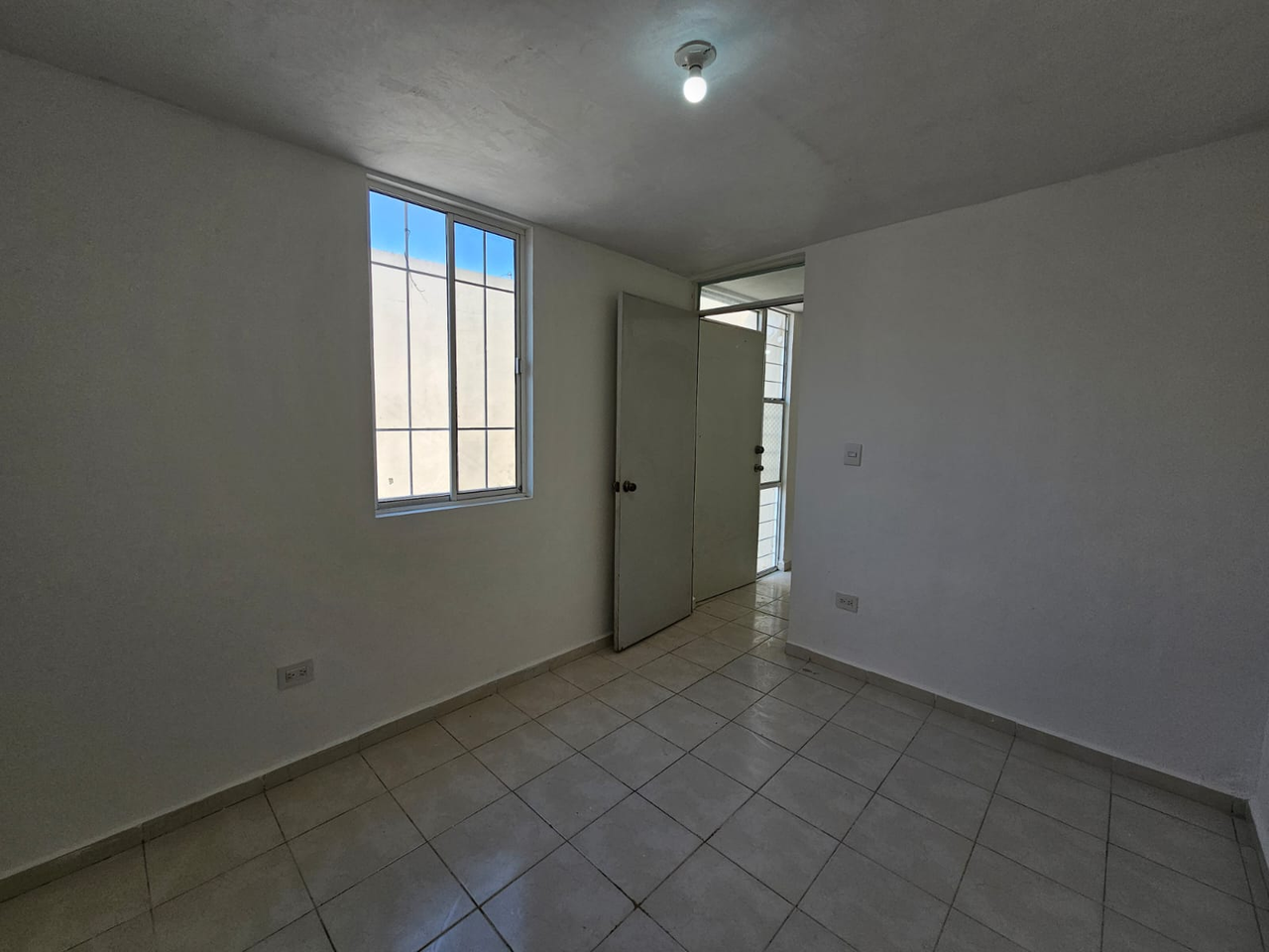 Casa en Venta en Portal de Lincoln, García | 2 Recámaras