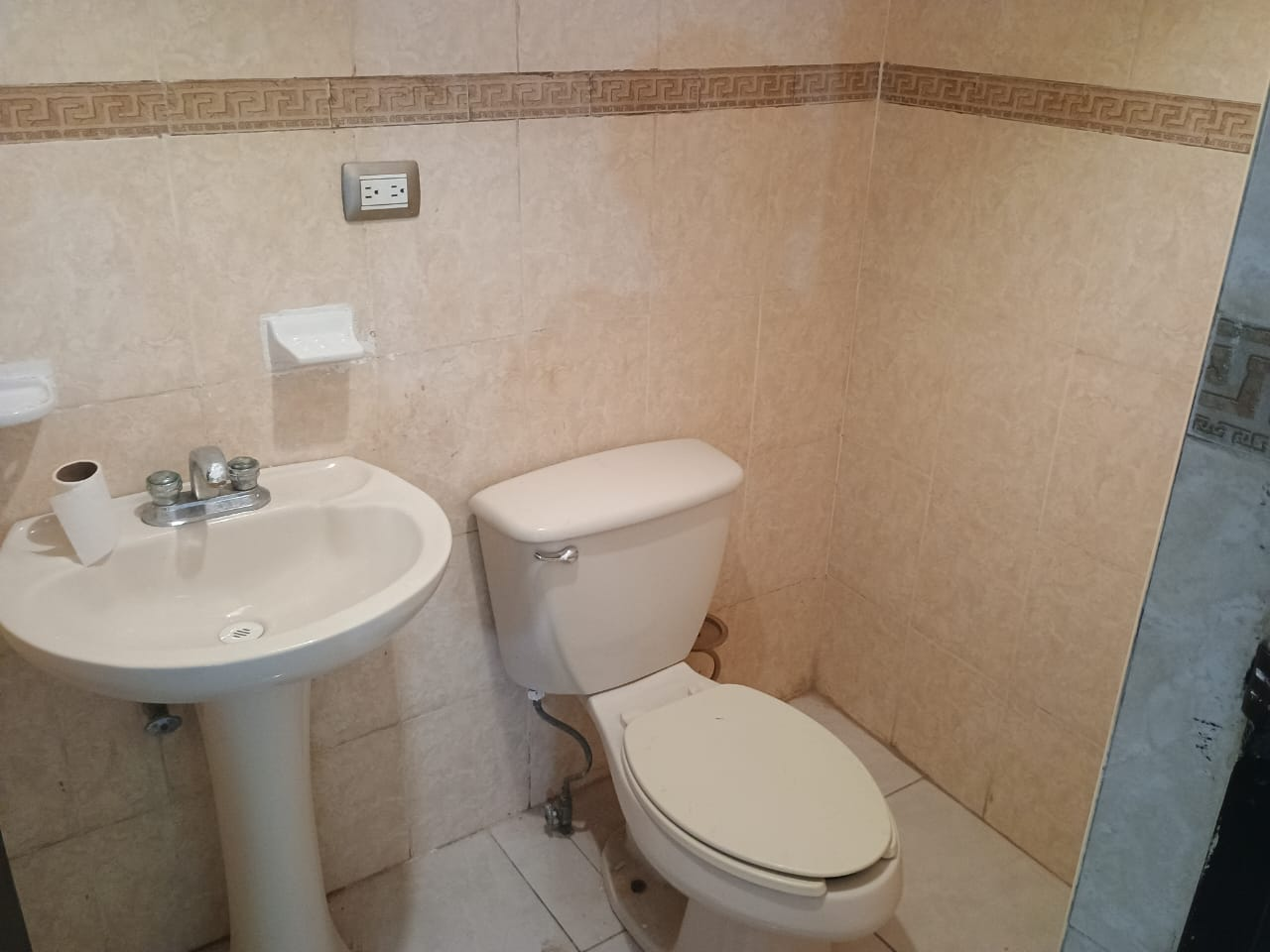 Casa en Venta en Arboledas de Nueva Linda Vista 4to Sector, Guadalupe | 3 Recámaras, 1 Planta – Foto 13 Casa en Venta en Arboledas de Nueva Linda Vista 4to Sector, Guadalupe | 3 Recámaras, 1 Planta