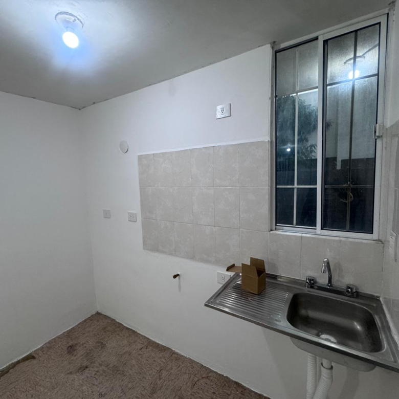 Casa en Venta en Valles de Oporto, Juárez | 2 Plantas, 2 Recámaras