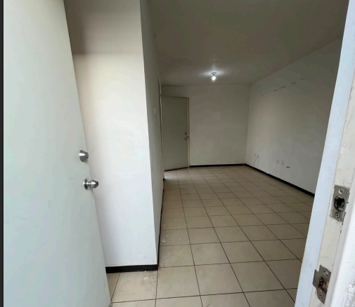 Casa en Venta en Fraccionamiento Vista Bella 3er Sector, García | 2 Recámaras, 98 m²
