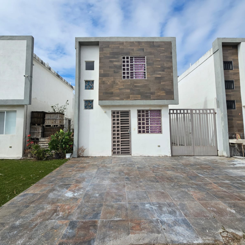 Casa en Venta en Fraccionamiento Triana (Asturias), Apodaca | 3 Recámaras