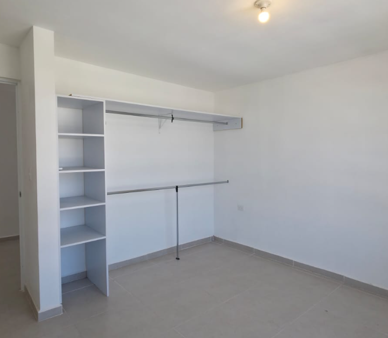 Casa en Venta en Valle Condesa (Sector Britania), Juárez | 2 Plantas, 2 Recámaras
