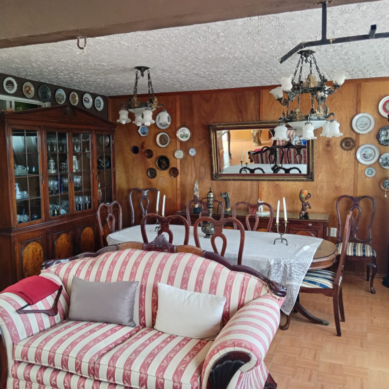 Casa en Venta en Privadas de San Fernando, Mineral de la Reforma | 3 Plantas, 200 m²